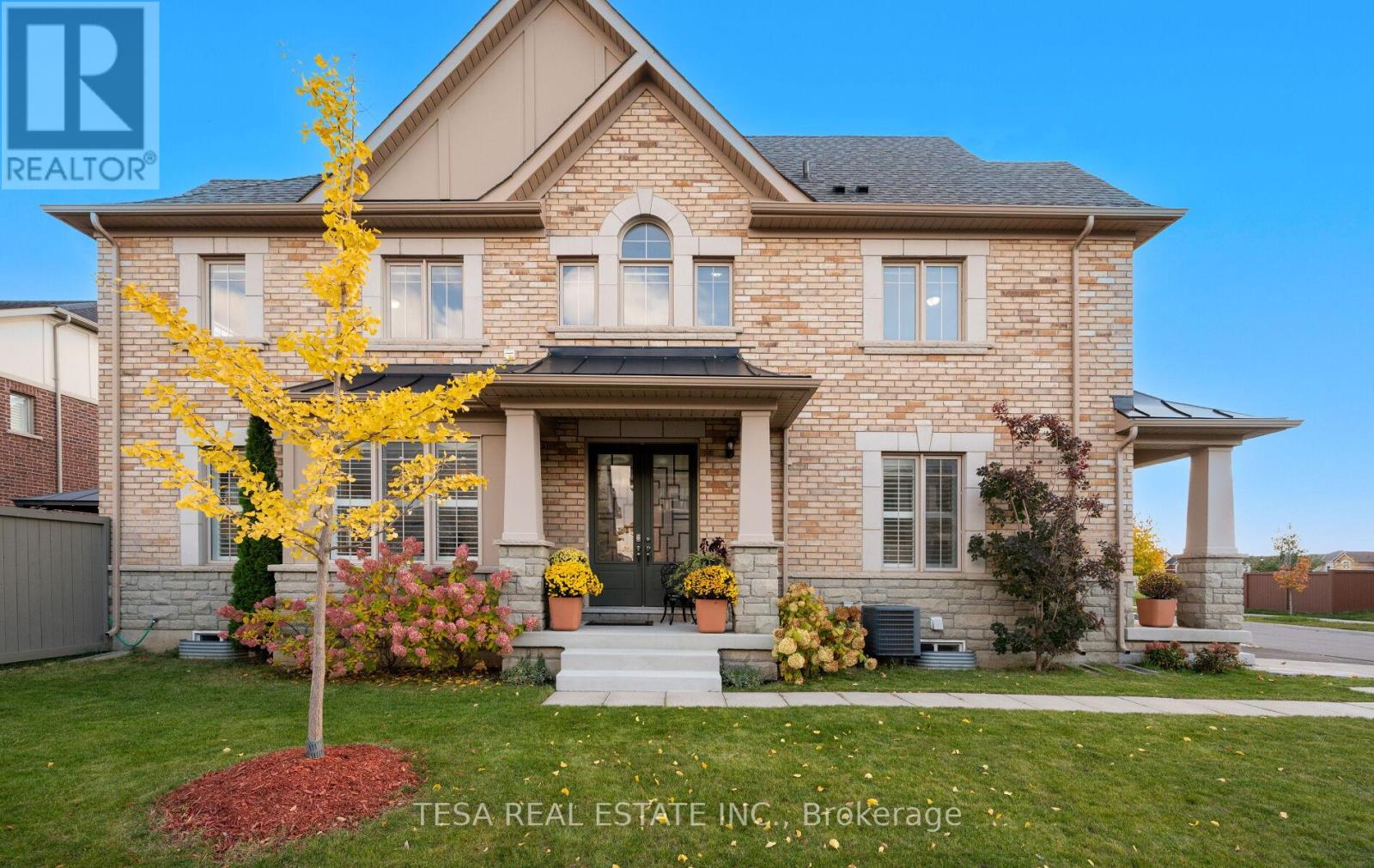 15 HOGAN MANOR DRIVE, Brampton, Ontario