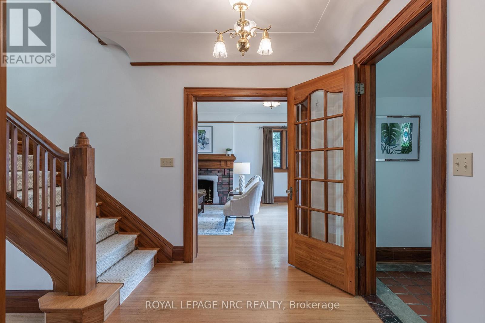 57 Hillcrest Avenue, St. Catharines, Ontario L2R 4Y3 - Photo 8 - X12511048