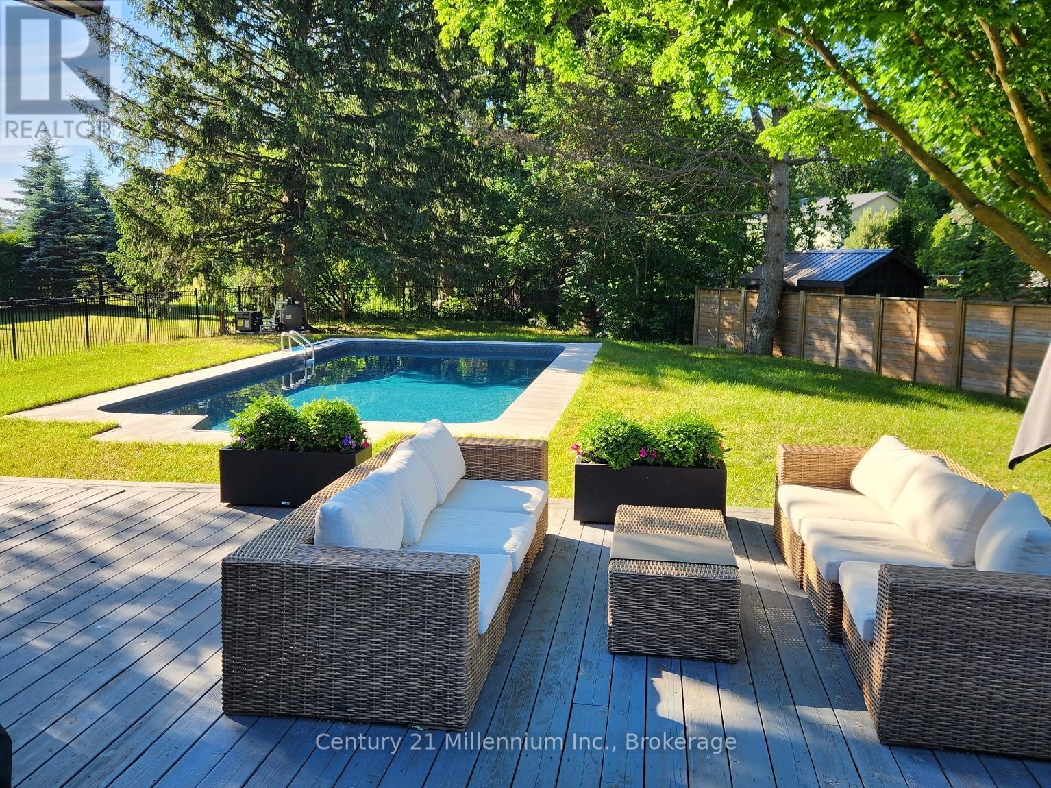 145 Russell Street W, Blue Mountains, Ontario  N0H 2P0 - Photo 23 - X12502072