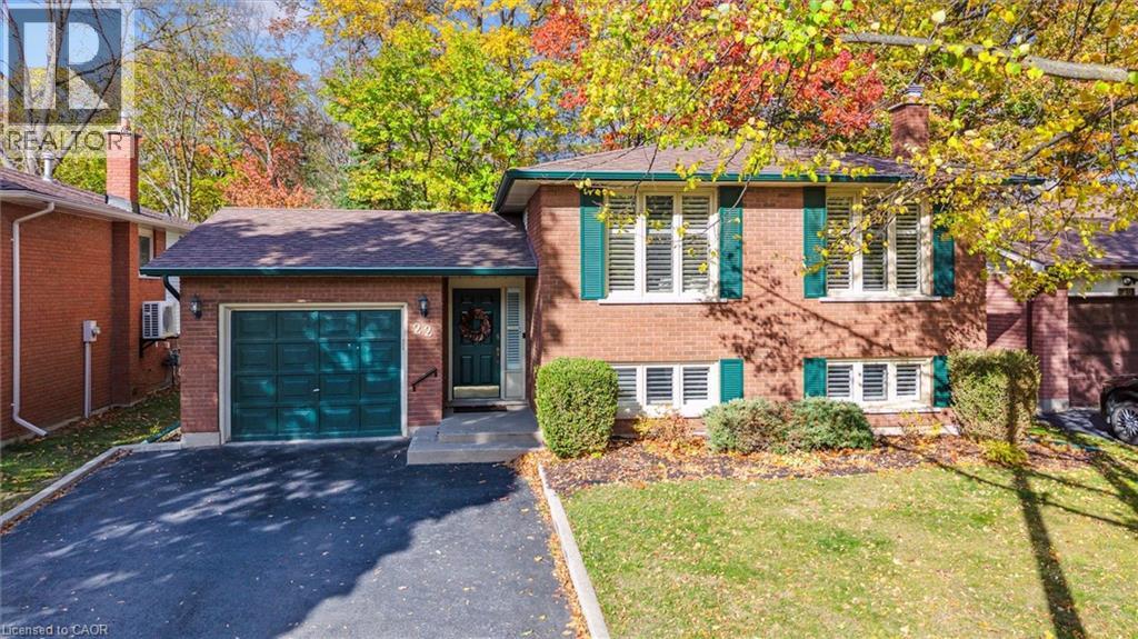 22 MYRTLEVILLE Drive, brantford, Ontario