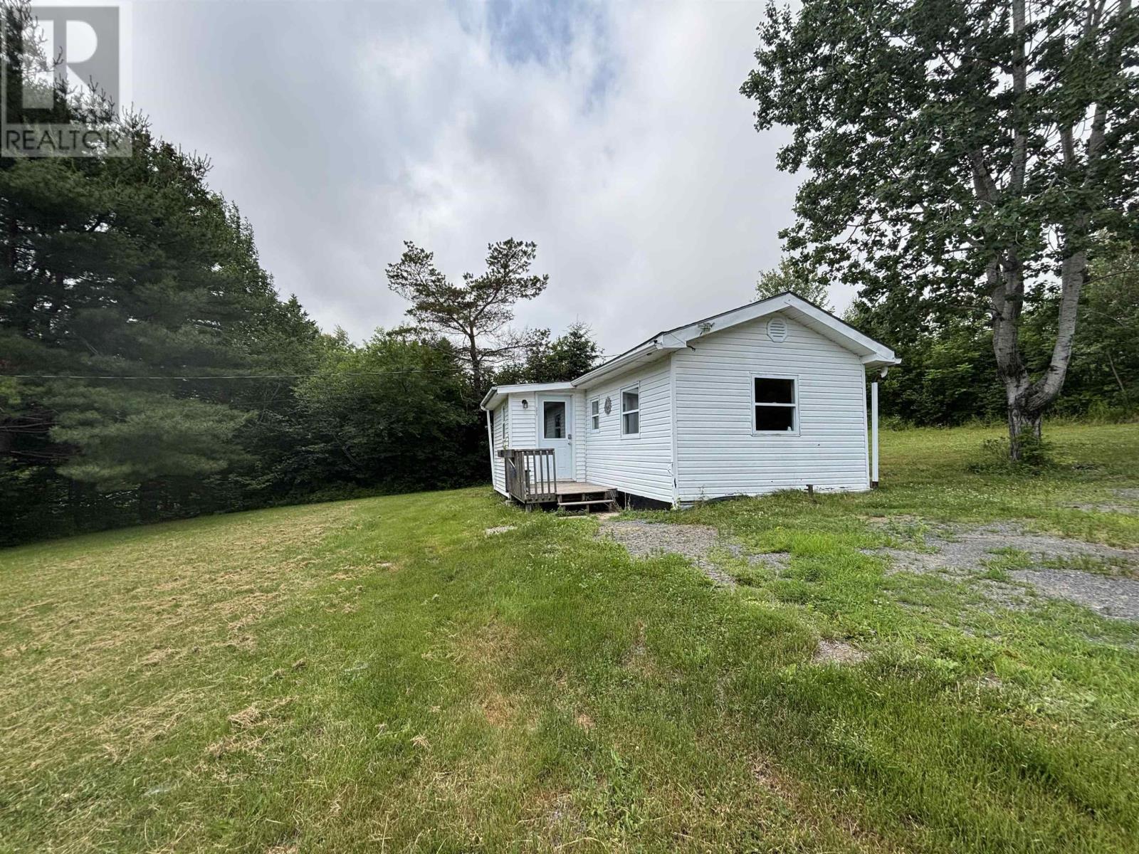 3859 Highway 14, Upper Rawdon, Nova Scotia  B0N 2N0 - Photo 2 - 202517023