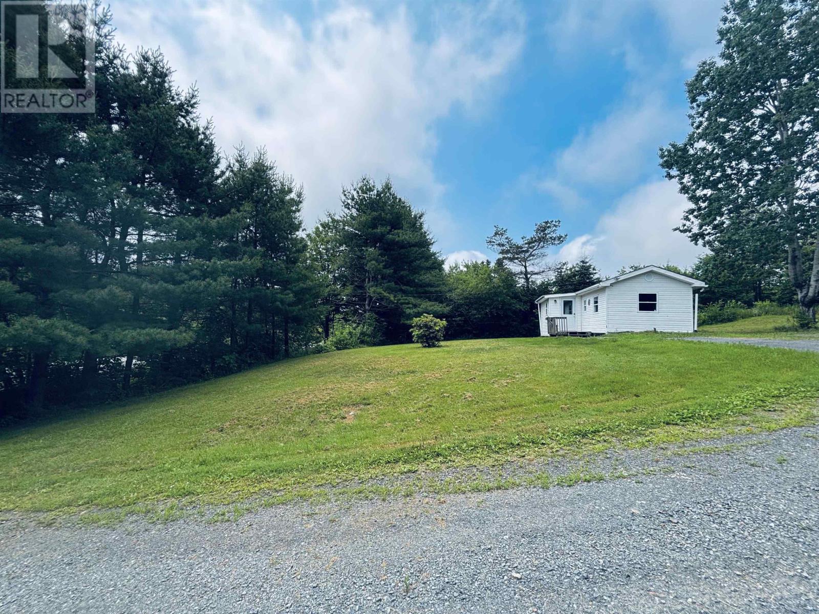 3859 Highway 14, Upper Rawdon, Nova Scotia  B0N 2N0 - Photo 5 - 202517023