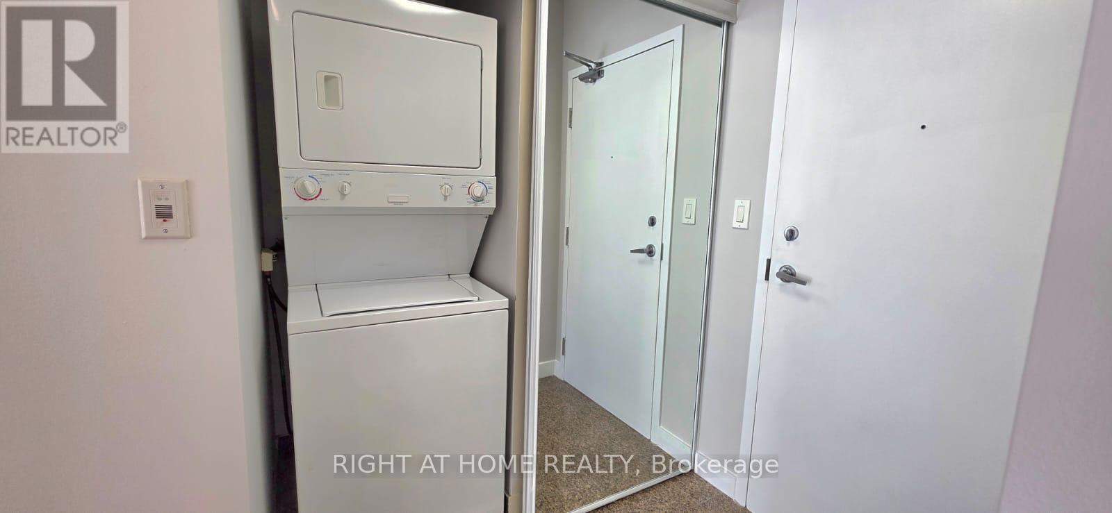 1809 - 5 Mariner Terrace, Toronto, Ontario  M5V 3V6 - Photo 14 - C12511050