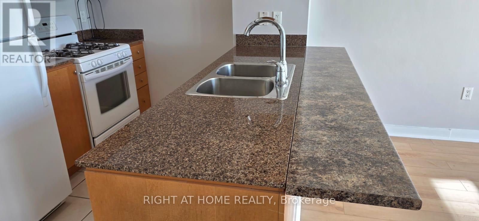 1809 - 5 Mariner Terrace, Toronto, Ontario  M5V 3V6 - Photo 15 - C12511050