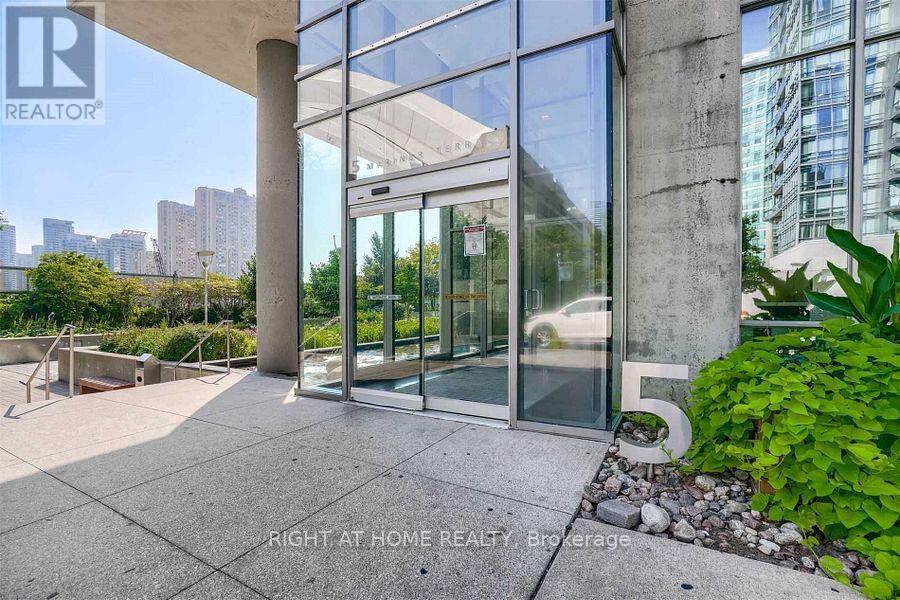 1809 - 5 Mariner Terrace, Toronto, Ontario  M5V 3V6 - Photo 2 - C12511050