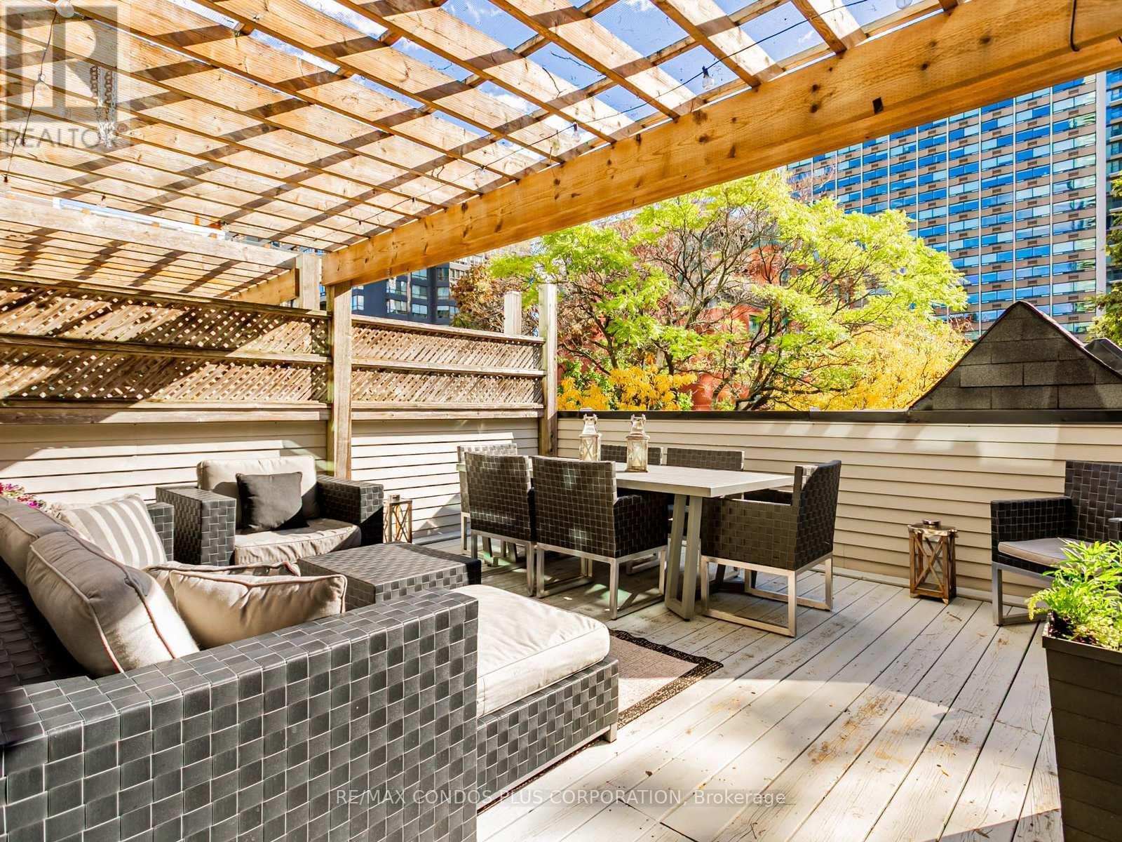 F - 346 Jarvis Street, Toronto, Ontario  M4Y 2G6 - Photo 36 - C12511062