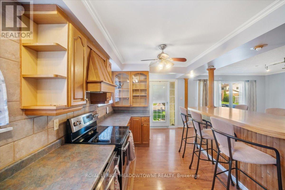 9 Welbeck Drive, Brampton, Ontario  L6X 2K9 - Photo 16 - W12373794