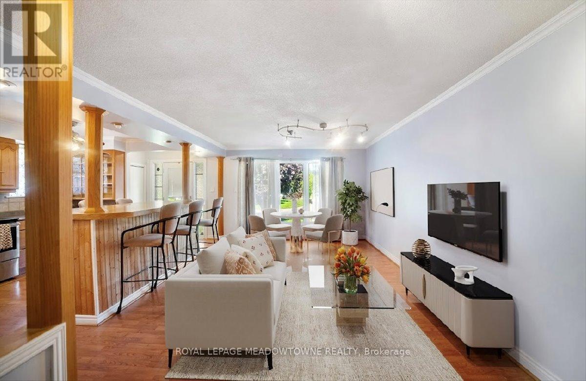 9 Welbeck Drive, Brampton, Ontario  L6X 2K9 - Photo 6 - W12373794