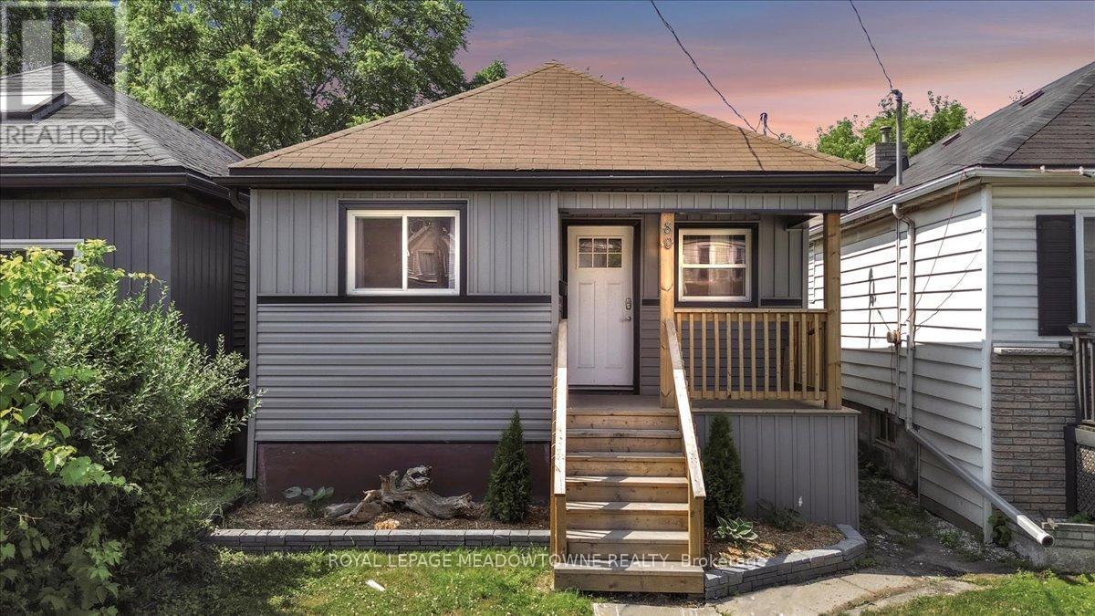 80 Mcanulty Boulevard, Hamilton, Ontario  L8H 3H1 - Photo 1 - X12282478