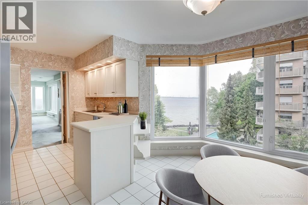 2220 Lakeshore Road Unit# 23, Burlington, Ontario  L7R 4G7 - Photo 17 - 40731010