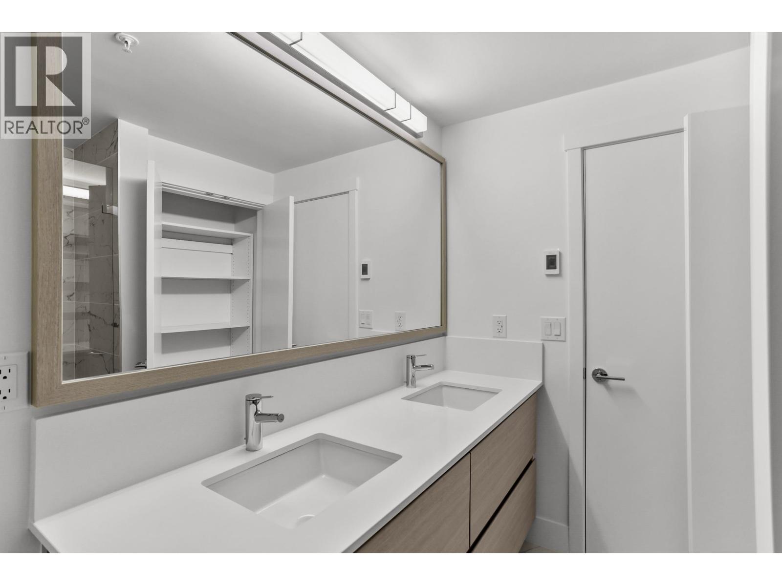 306 4788 Hastings Street, Burnaby, British Columbia  V5C 0P3 - Photo 14 - R3064759