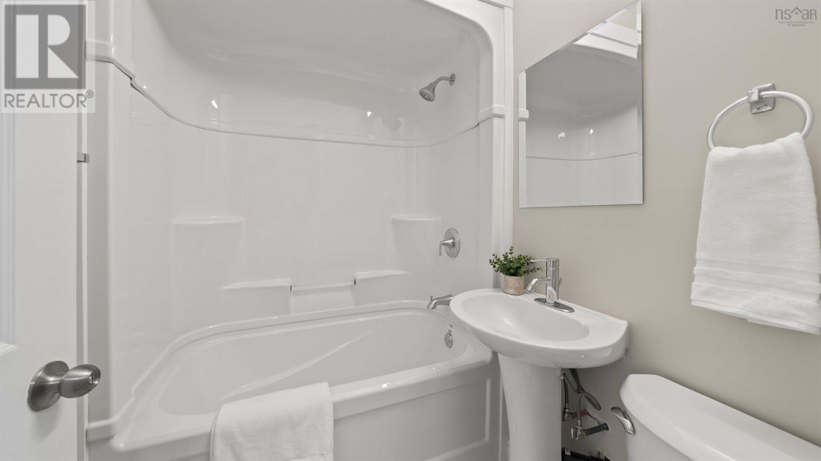 6 Birchfield Crescent, Spryfield, Nova Scotia  B3R 2E7 - Photo 7 - 202520000