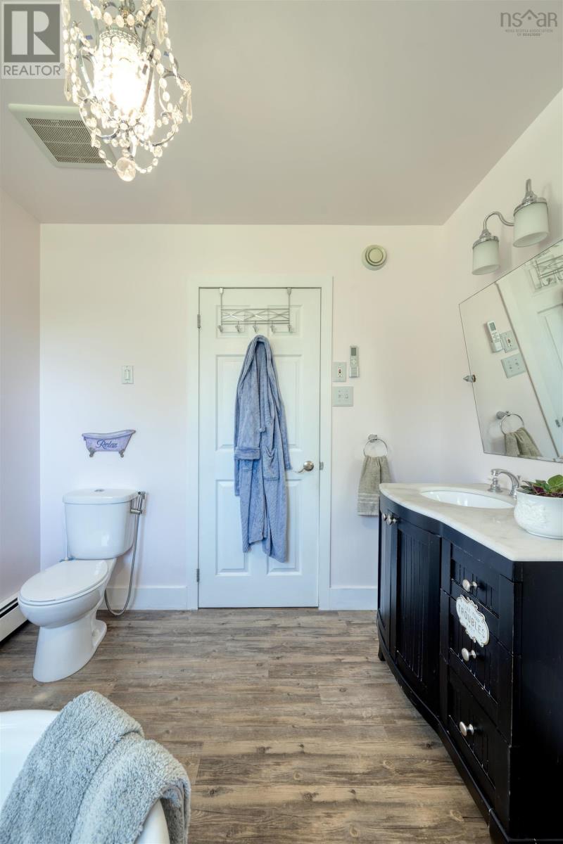 22034 Highway 7, Sheet Harbour, Nova Scotia  B0J 3B0 - Photo 23 - 202519242