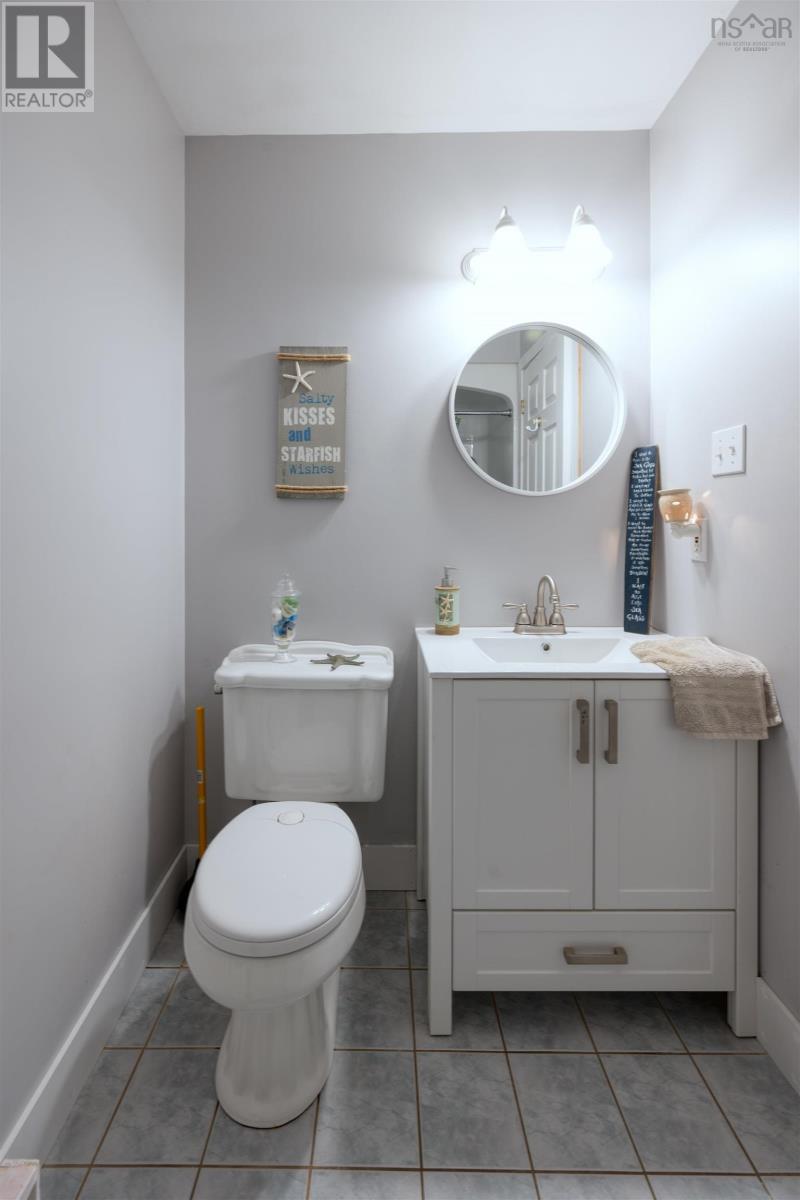 22034 Highway 7, Sheet Harbour, Nova Scotia  B0J 3B0 - Photo 25 - 202519242