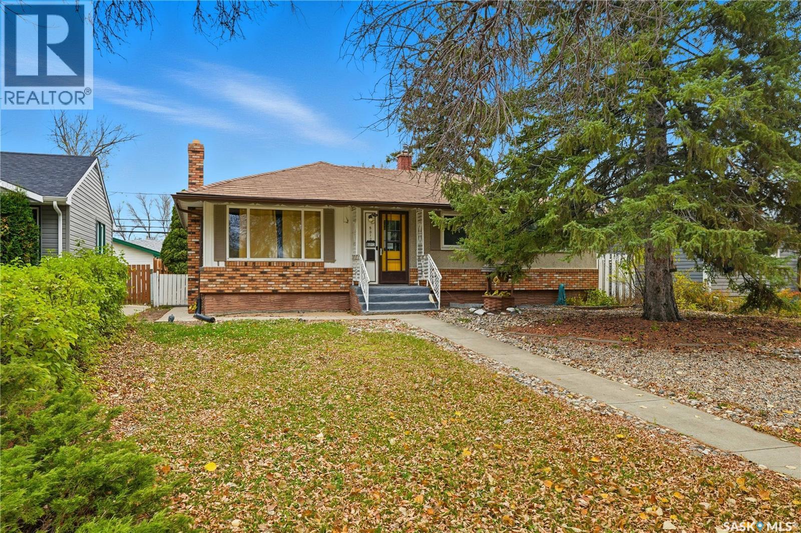 5012 1st Avenue, Regina, Saskatchewan  S4T 0A5 - Photo 2 - SK022235