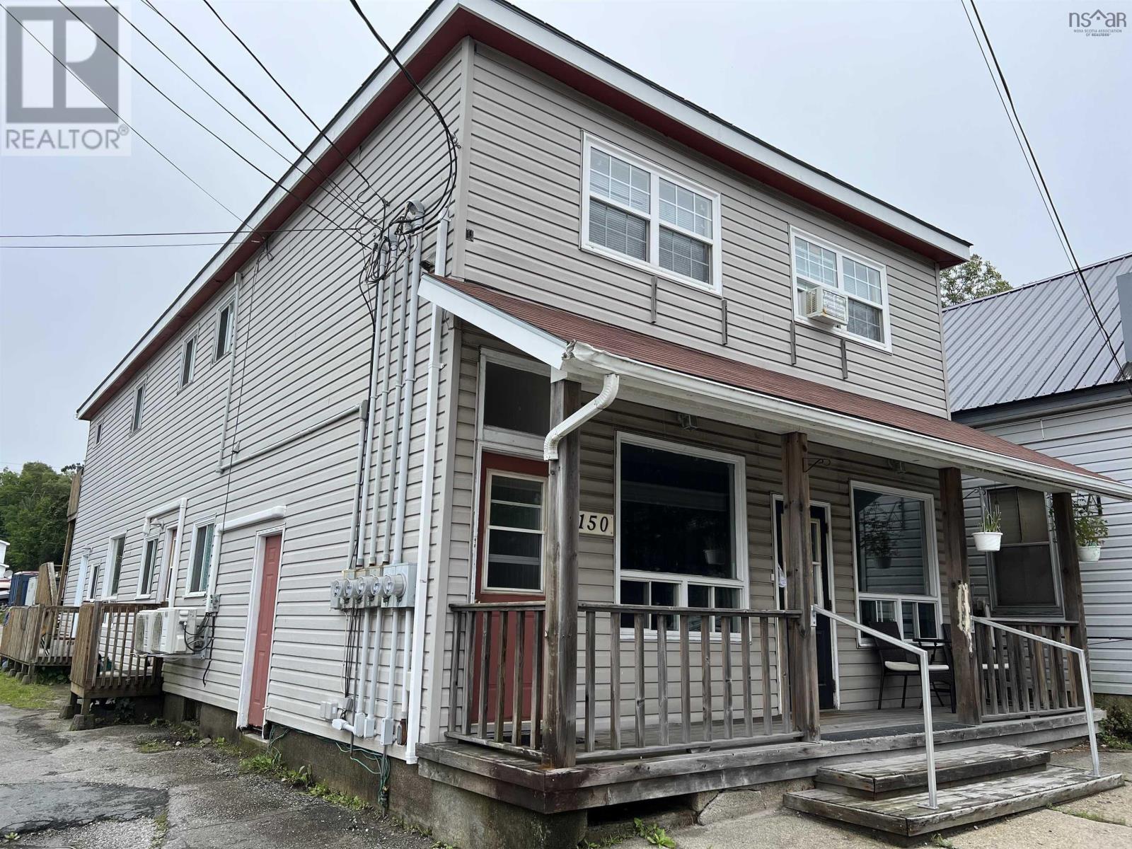 150 Water Street, Shelburne, Nova Scotia  B0T 1W0 - Photo 1 - 202518332