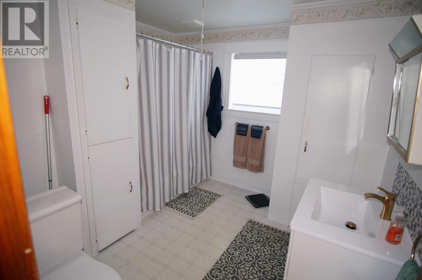 504 Highway 335,, West Pubnico, Nova Scotia  B0W 3S0 - Photo 25 - 202518938