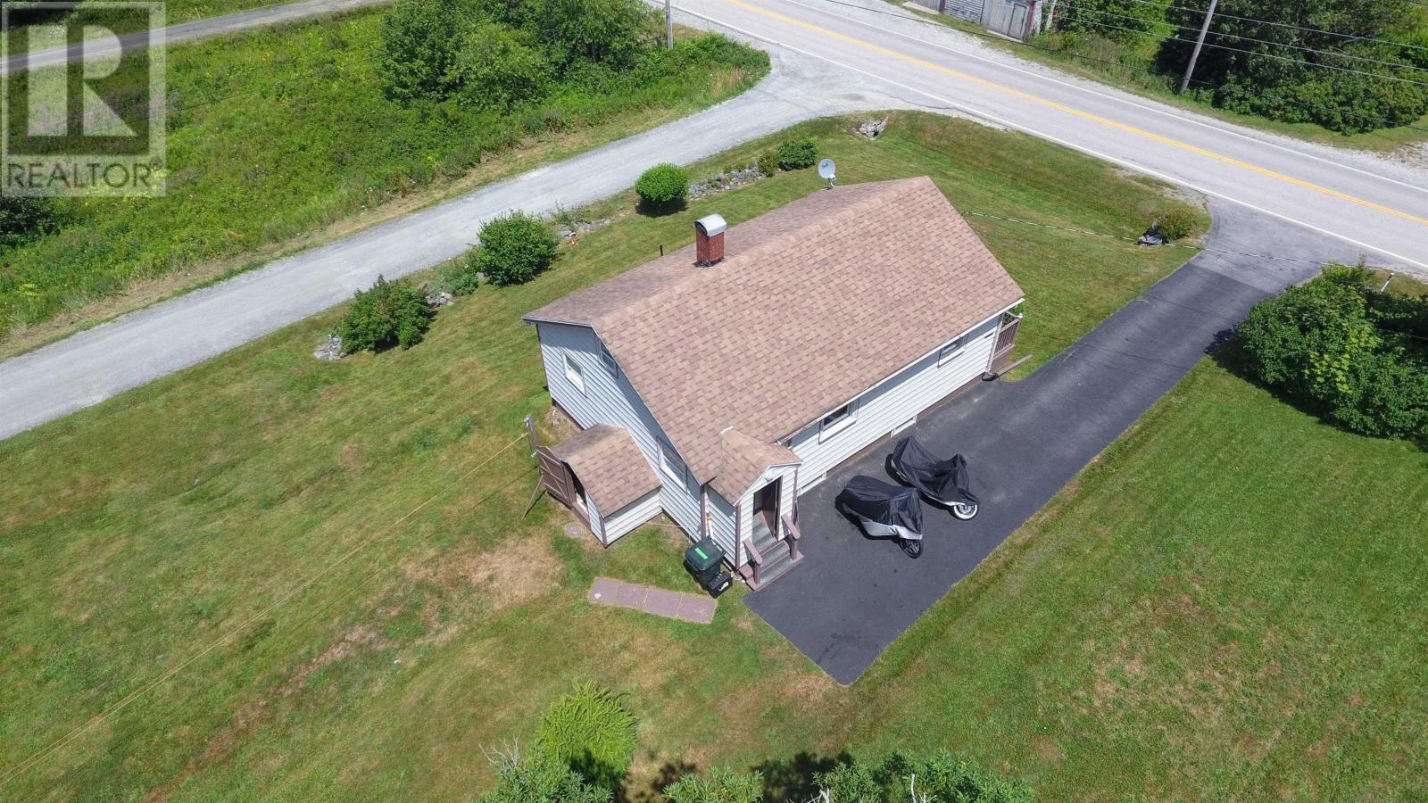 504 Highway 335,, West Pubnico, Nova Scotia  B0W 3S0 - Photo 3 - 202518938