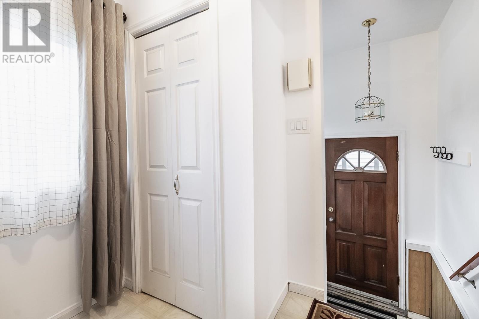 554 Douglas St, Sault Ste. Marie, Ontario P6C 1V1 - Photo 10 - SM252527