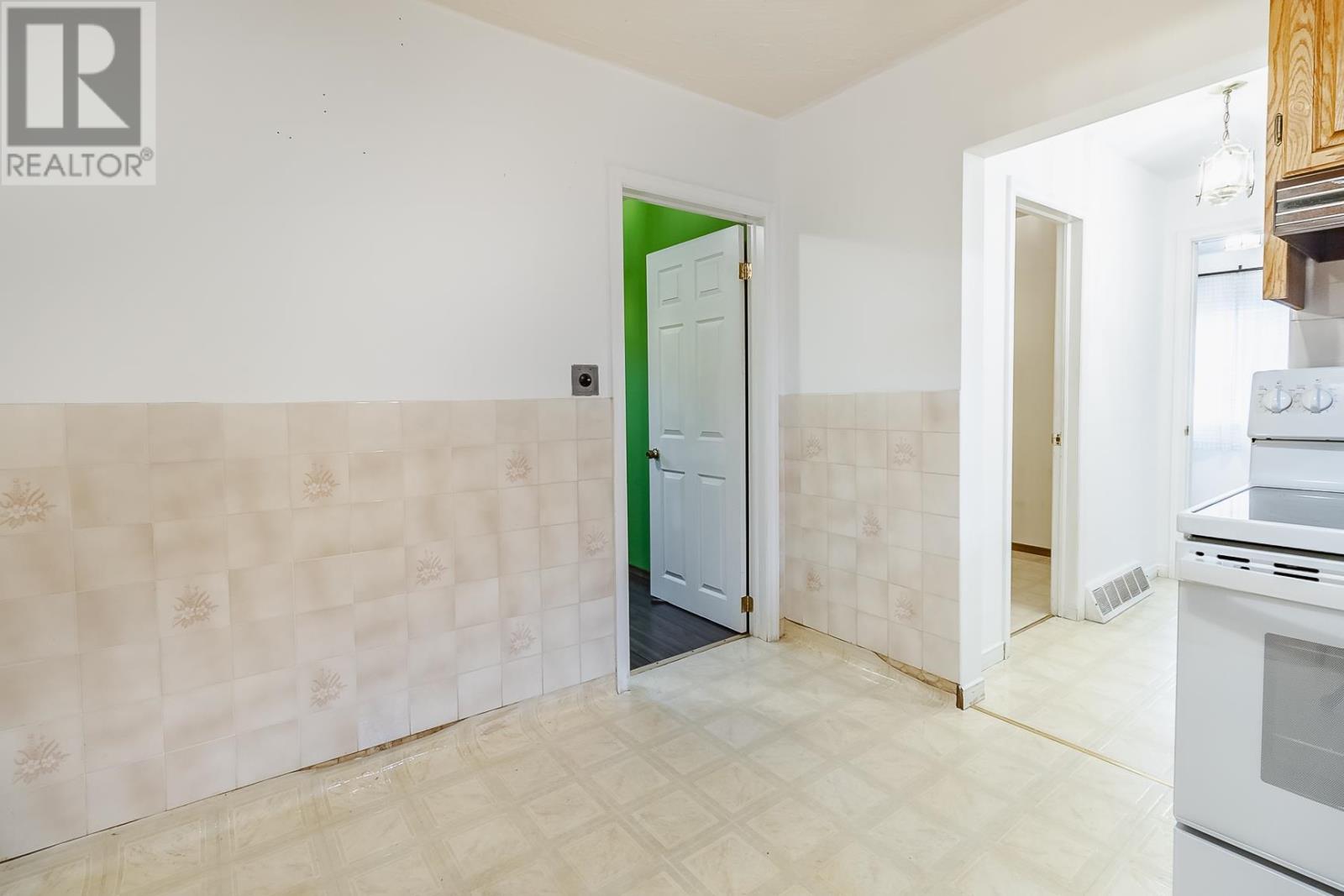 554 Douglas St, Sault Ste. Marie, Ontario P6C 1V1 - Photo 18 - SM252527