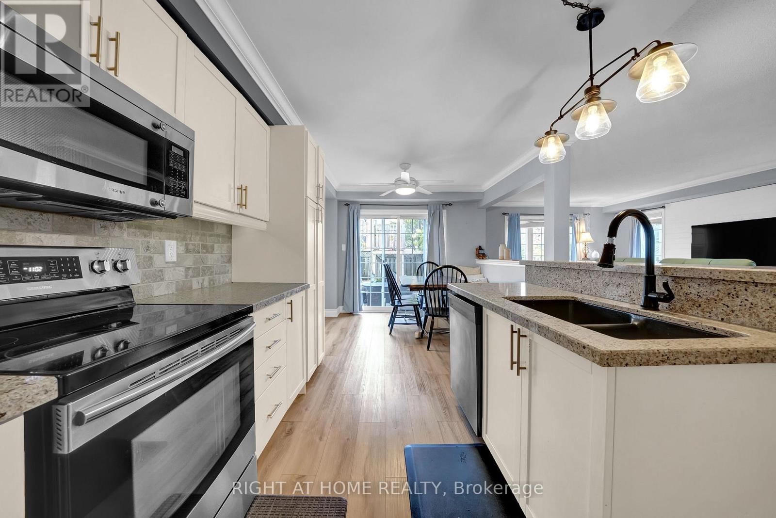 158 Dadson Drive, Clarington (Bowmanville), Ontario  L1C 5H9 - Photo 12 - E12511184