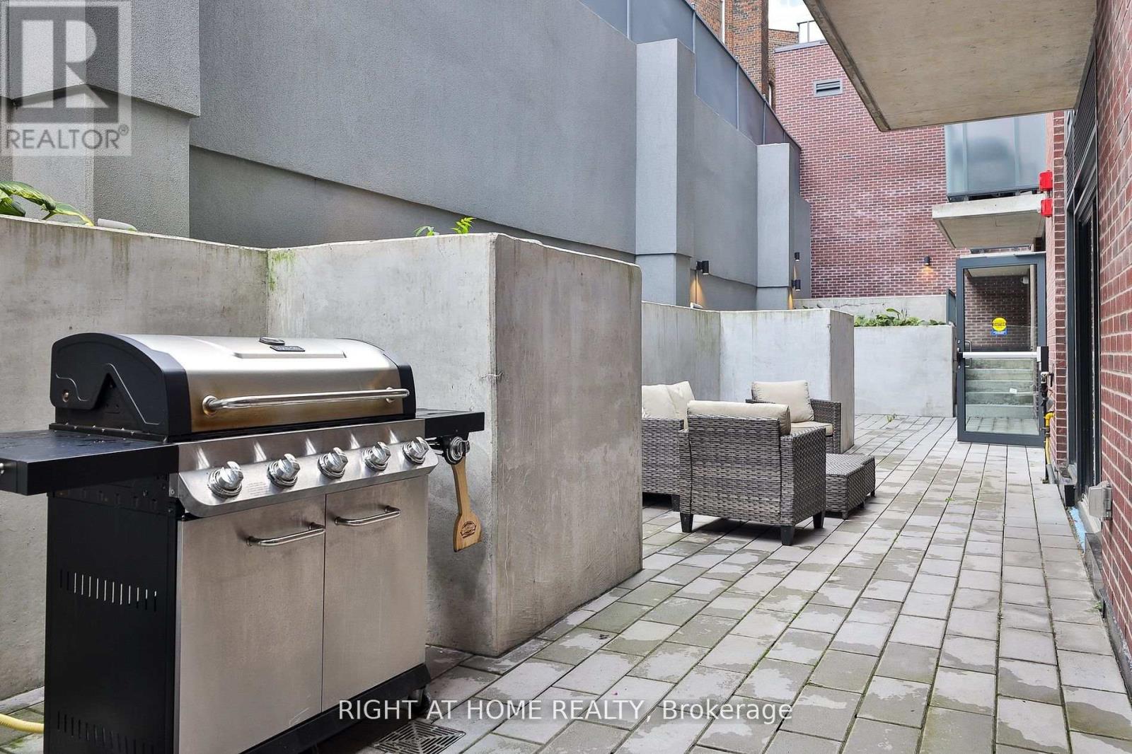 410 - 430 Roncesvalles Avenue, Toronto, Ontario  M6R 0A6 - Photo 20 - W12511054