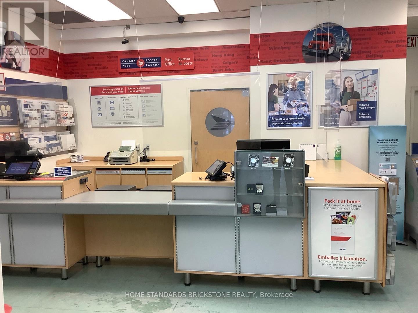 22 - 666 Burnhamthorpe Road, Toronto, Ontario M9C 2Z4 - Photo 2 - W12511064