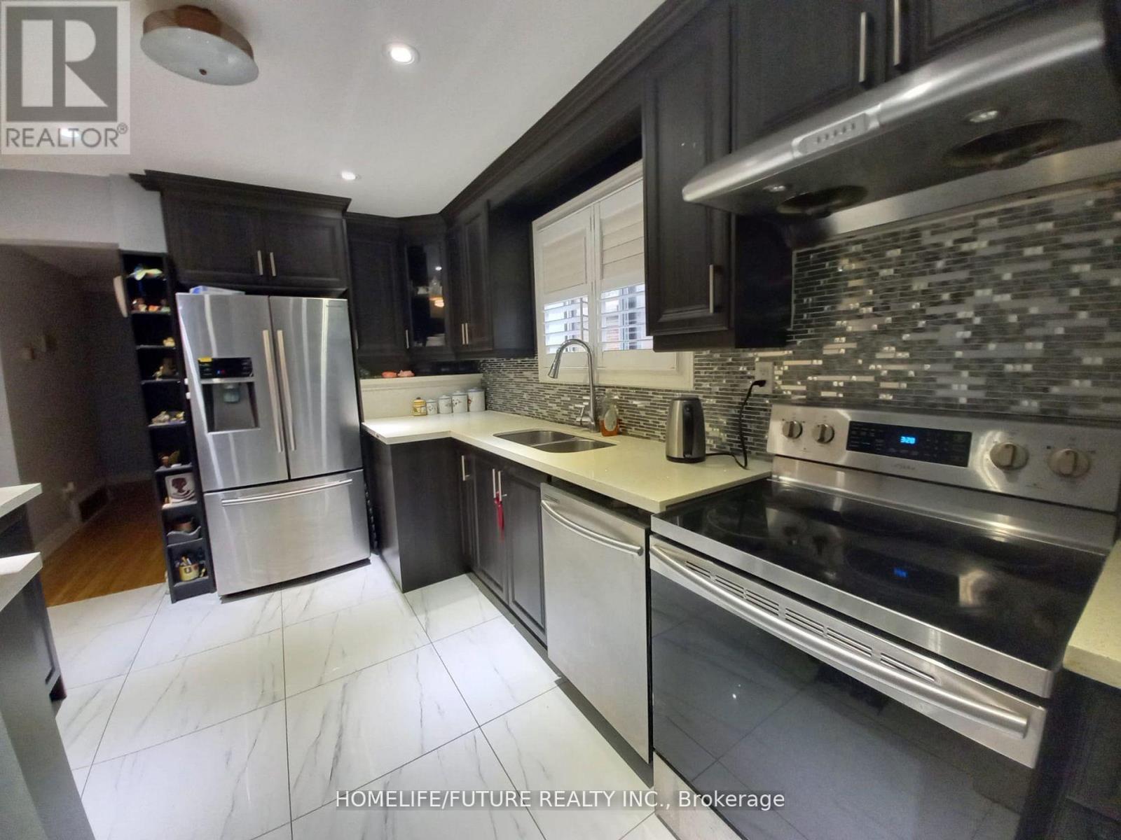 Main - 45 Gilroy Drive, Toronto, Ontario  M1P 1Z8 - Photo 2 - E12505736