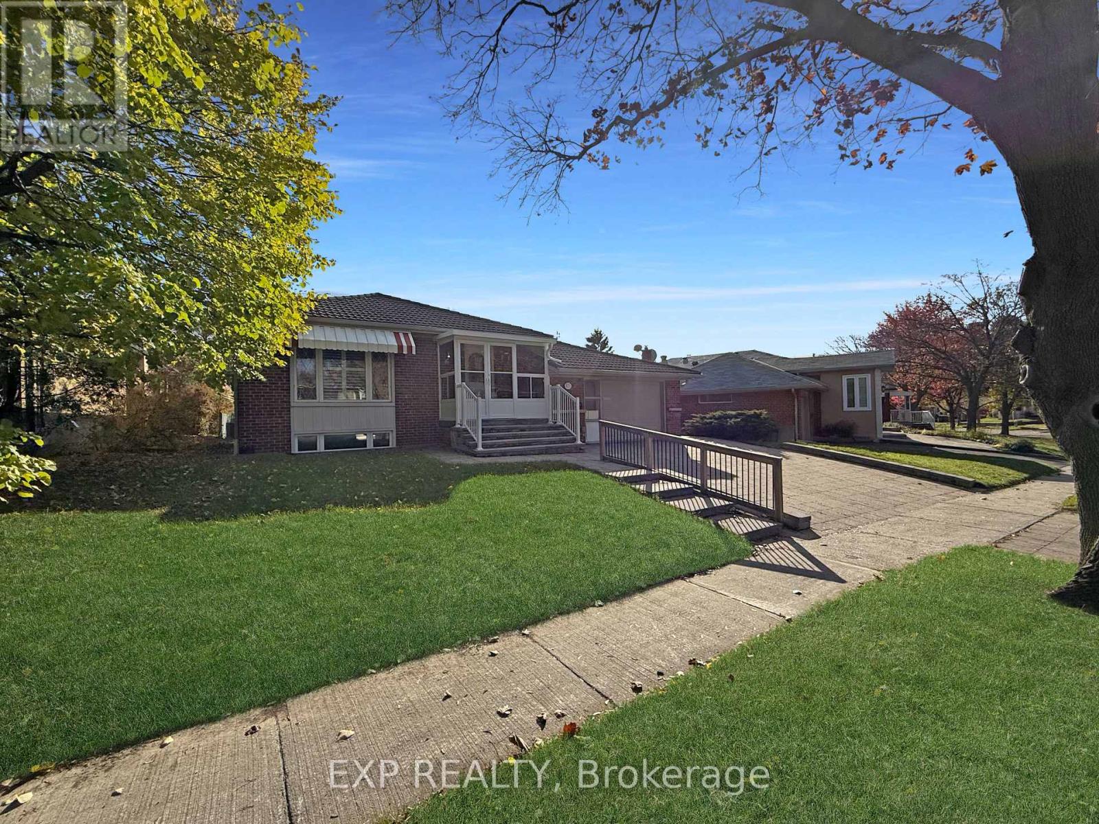 81 MELDAZY DRIVE, Toronto, Ontario