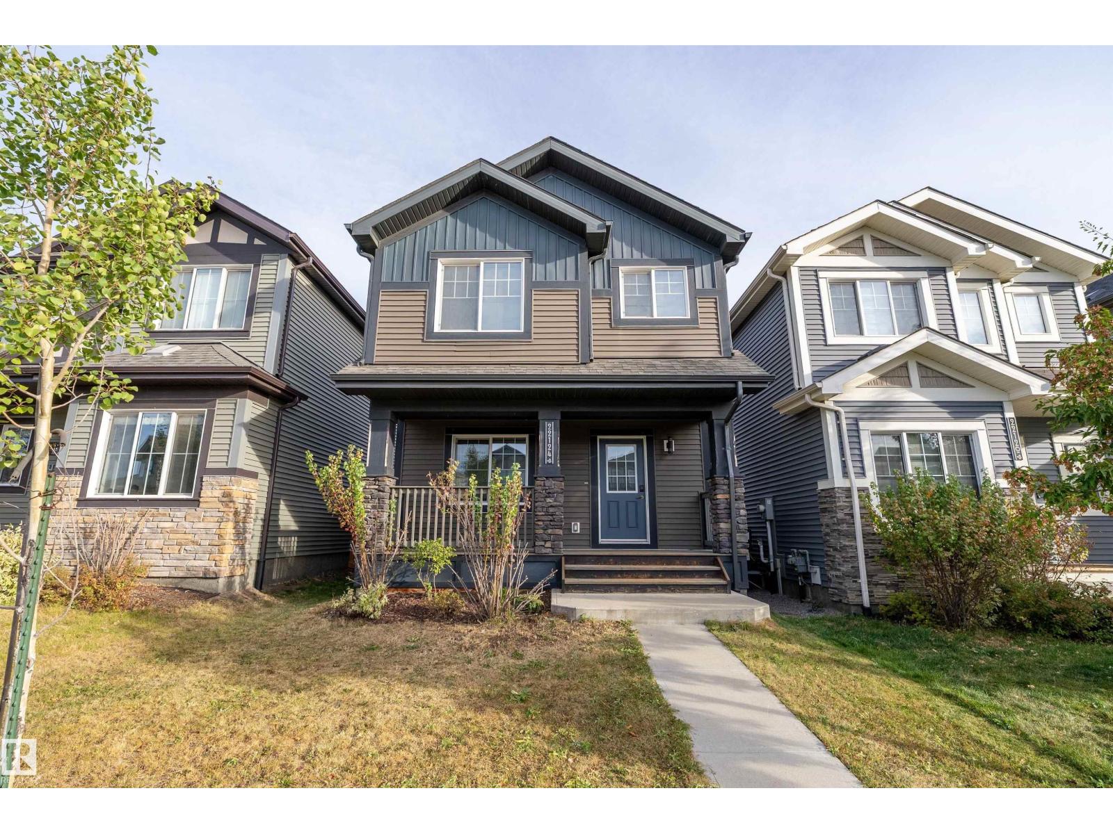 22124 87 AV NW, Edmonton, Alberta