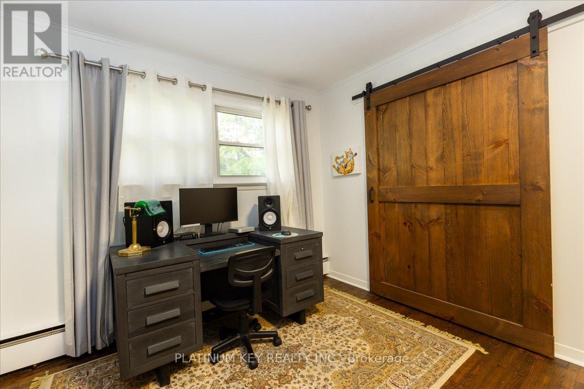 37 Arnella Crescent, Strathroy-Caradoc, Ontario  N7G 2C4 - Photo 16 - X12511074