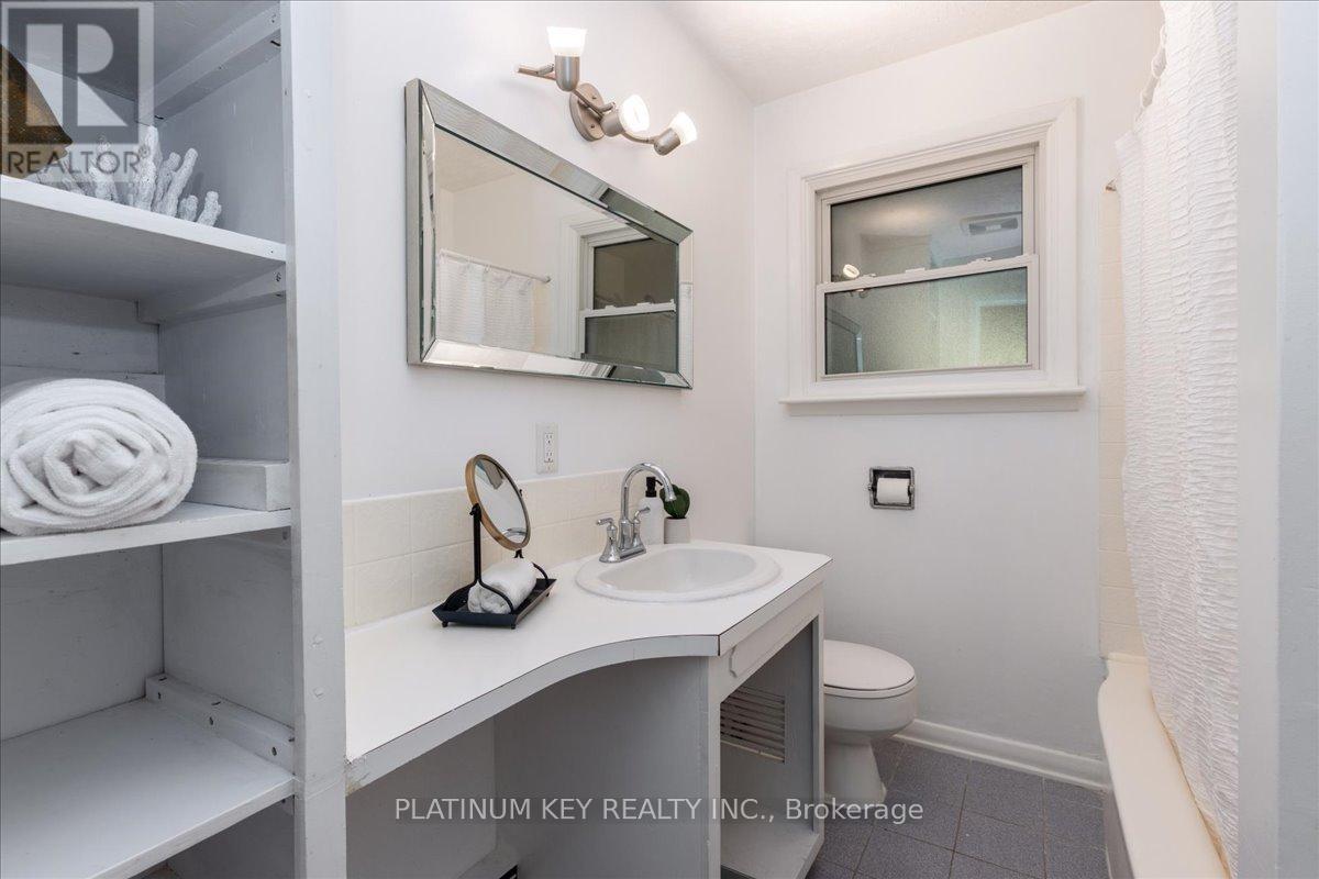 37 Arnella Crescent, Strathroy-Caradoc, Ontario  N7G 2C4 - Photo 18 - X12511074