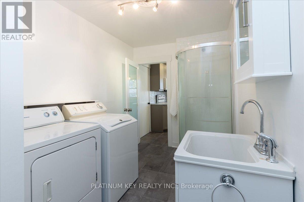 37 Arnella Crescent, Strathroy-Caradoc, Ontario  N7G 2C4 - Photo 21 - X12511074