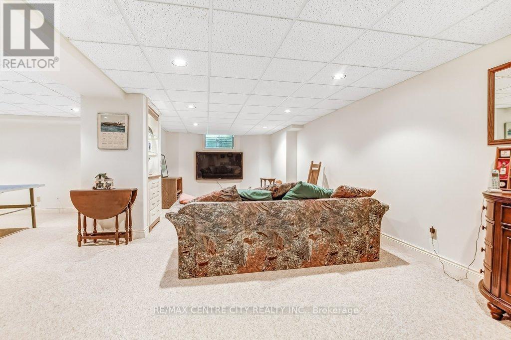 27 - 1200 Riverside Drive, London North, Ontario  N6H 5C6 - Photo 35 - X12511138