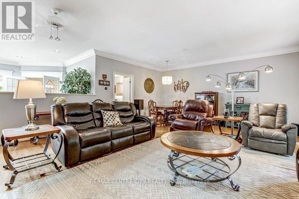 27 - 1200 Riverside Drive, London North, Ontario  N6H 5C6 - Photo 9 - X12511138