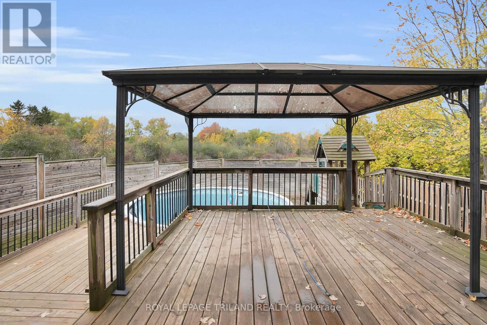 1862 Cherrywood Trail, London North, Ontario  N6H 0E1 - Photo 33 - X12511144