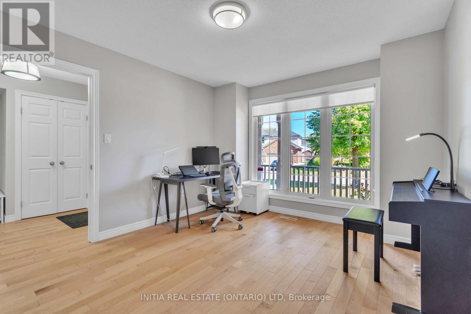 2021 Lumb Court, London North, Ontario  N6G 5J4 - Photo 8 - X12511164