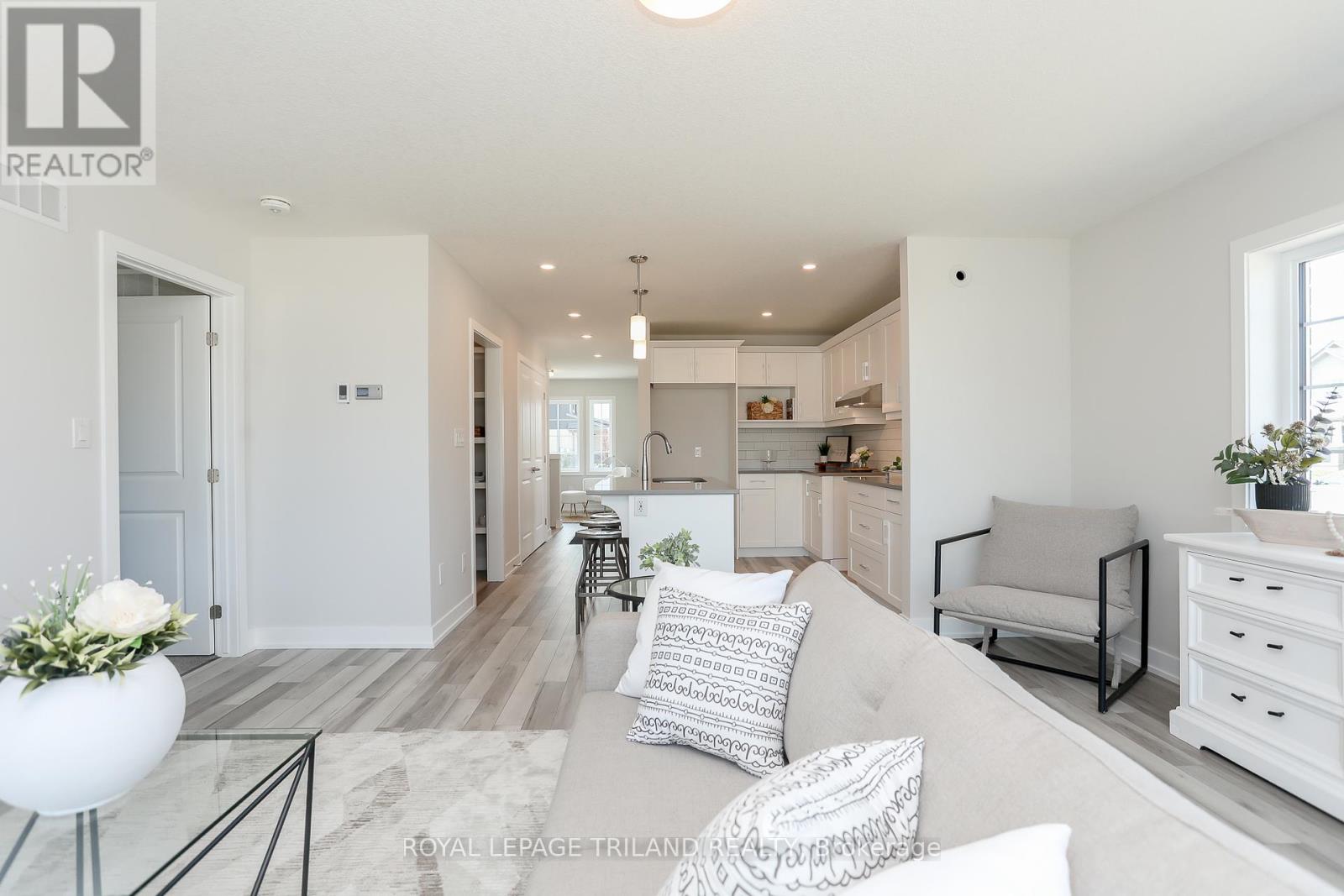 1 Harrow Lane, St. Thomas, Ontario  N5R 0P3 - Photo 22 - X12511182