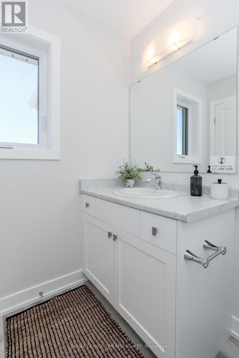 1 Harrow Lane, St. Thomas, Ontario  N5R 0P3 - Photo 29 - X12511182