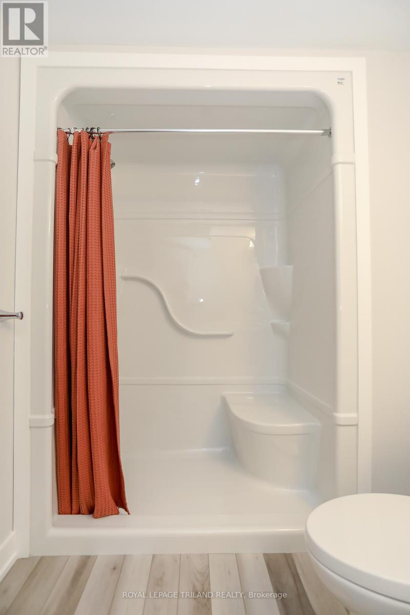 1 Harrow Lane, St. Thomas, Ontario  N5R 0P3 - Photo 45 - X12511182