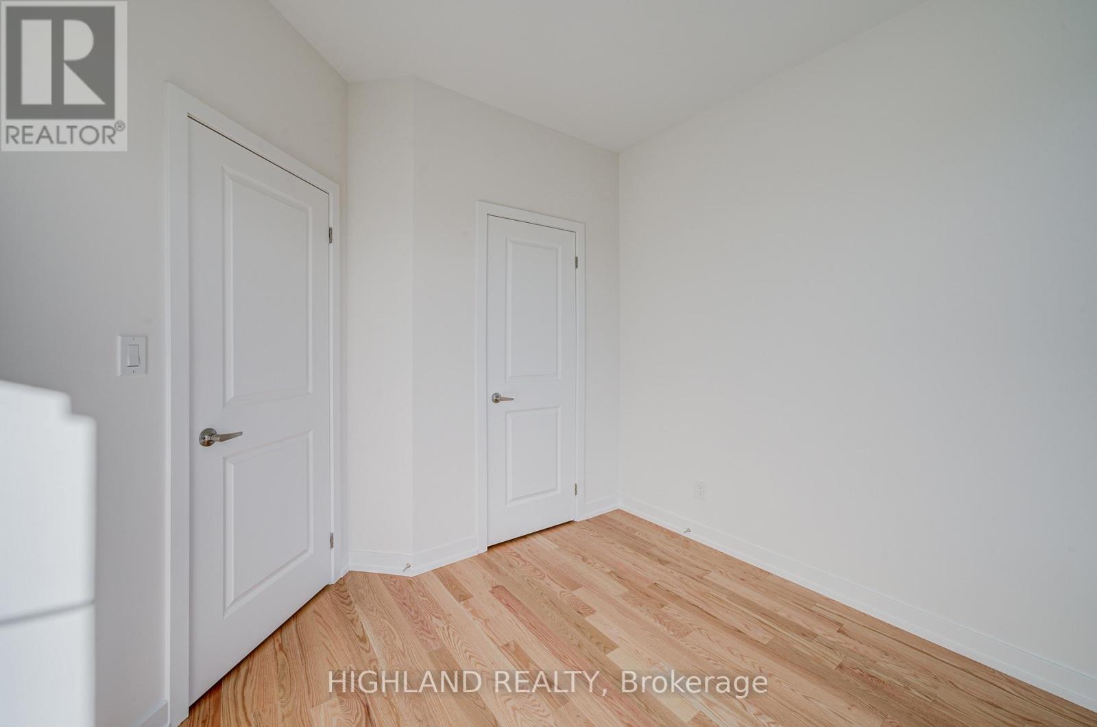 1118 Wheat Boom Drive, Oakville, Ontario  L6H 7W4 - Photo 44 - W12491692