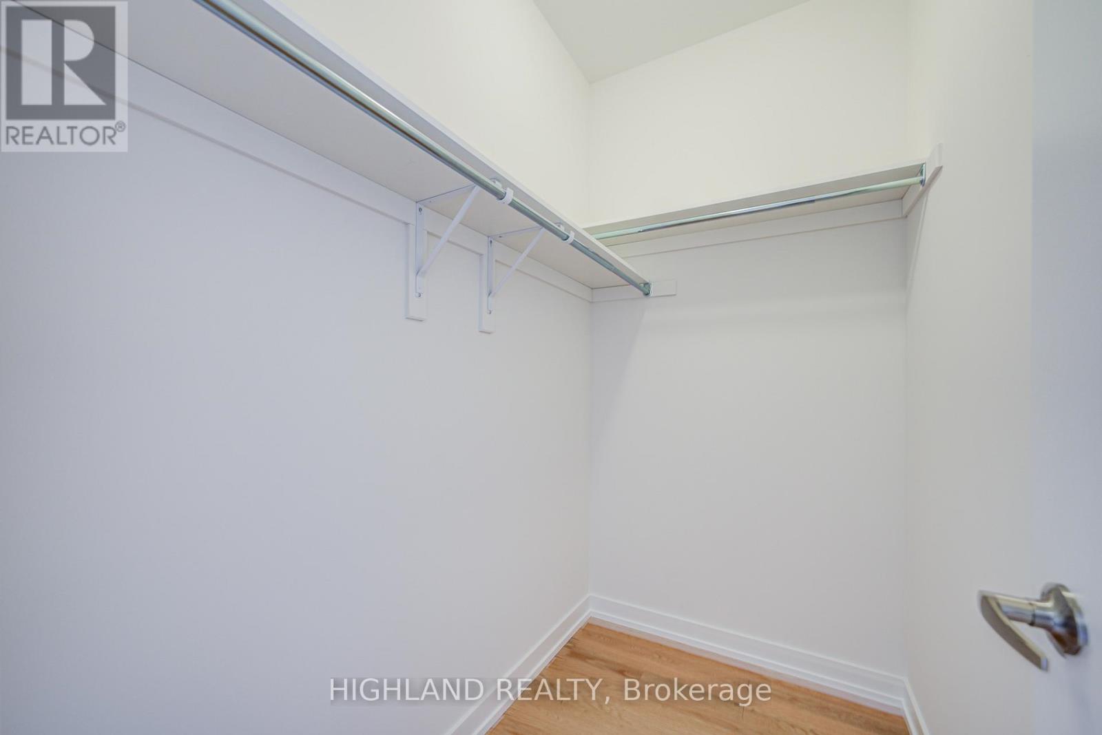 1118 Wheat Boom Drive, Oakville, Ontario  L6H 7W4 - Photo 33 - W12491692