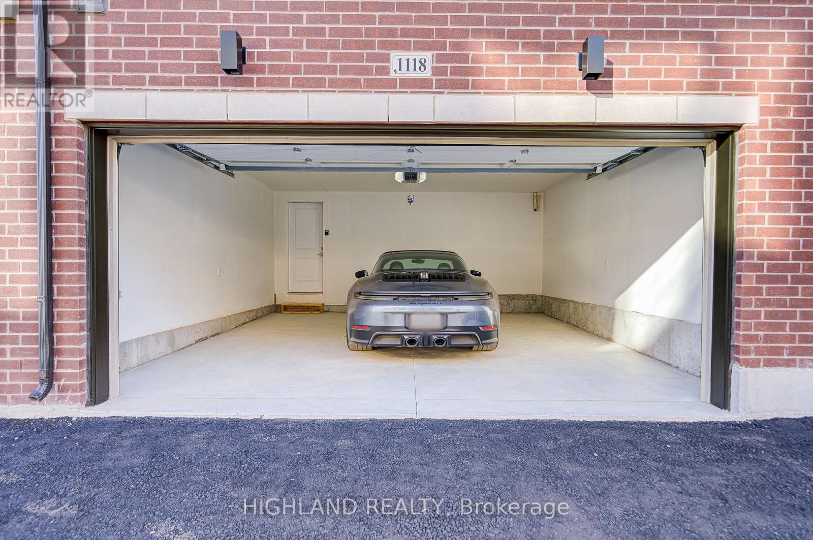 1118 Wheat Boom Drive, Oakville, Ontario  L6H 7W4 - Photo 45 - W12491692