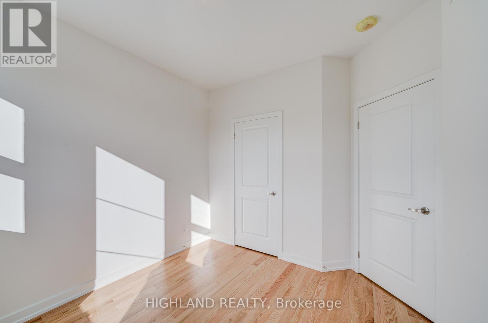 1118 Wheat Boom Drive, Oakville, Ontario  L6H 7W4 - Photo 41 - W12491692