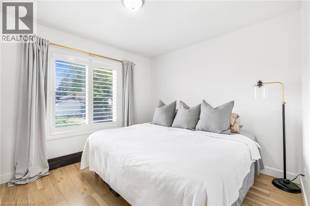 12 Patricia Street, Brantford, Ontario  N3T 1W5 - Photo 8 - 40785617