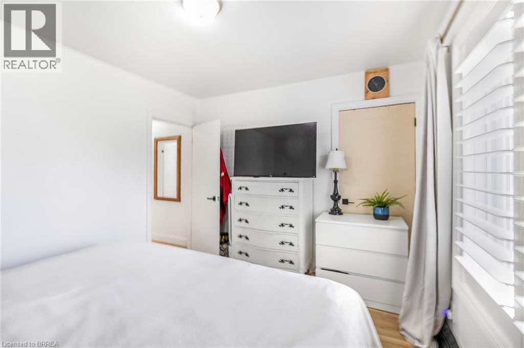 12 Patricia Street, Brantford, Ontario  N3T 1W5 - Photo 9 - 40785617