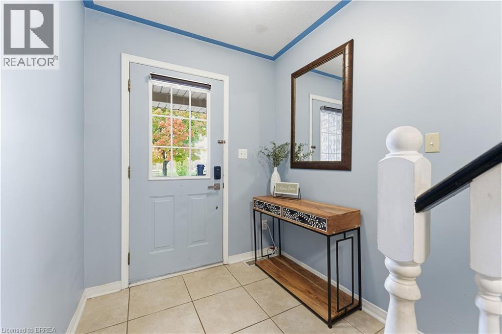 3 Shellard Lane Unit# A, Brantford, Ontario  N3T 5K8 - Photo 3 - 40779790