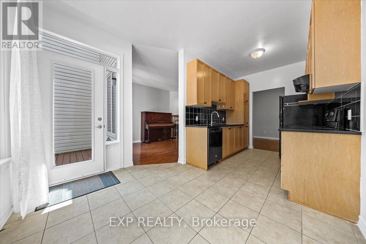 264 Bradwell Way, Ottawa, Ontario  K1T 4J2 - Photo 16 - X12511200