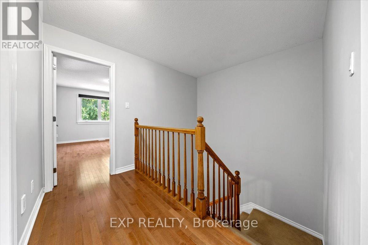 264 Bradwell Way, Ottawa, Ontario  K1T 4J2 - Photo 21 - X12511200