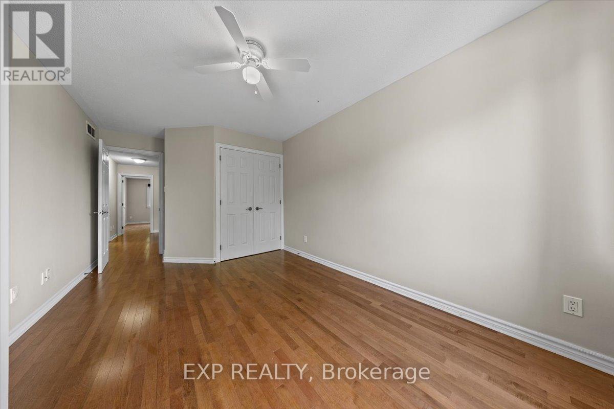 264 Bradwell Way, Ottawa, Ontario  K1T 4J2 - Photo 29 - X12511200